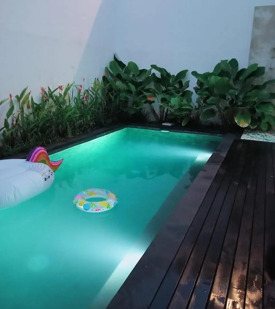 Δωμάτια σε οικογενειακή κατοικία Rivera Villa Seminyak